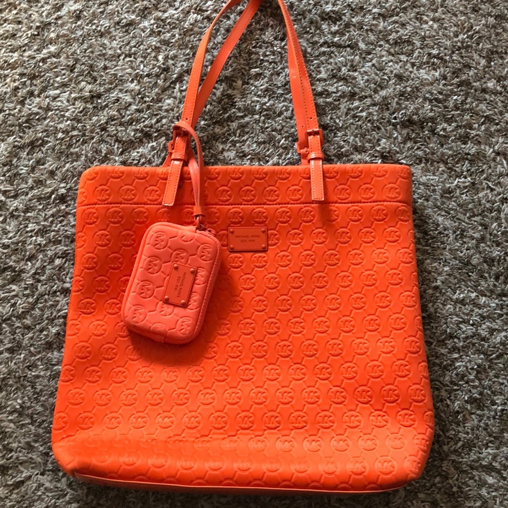 MK tote